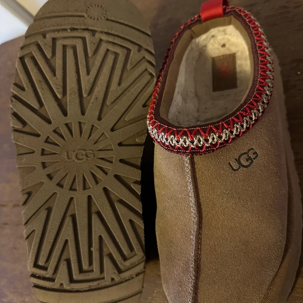 UGG Tan Clogs with Red Accents - Picture 3 of 3